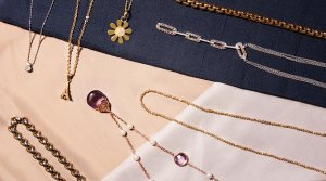 Pre loved fashion: why choosing a second-hand jewel?