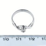 anello oro bianco solitario con diamante foto paragone righello per misura gioiello in grandezza cm