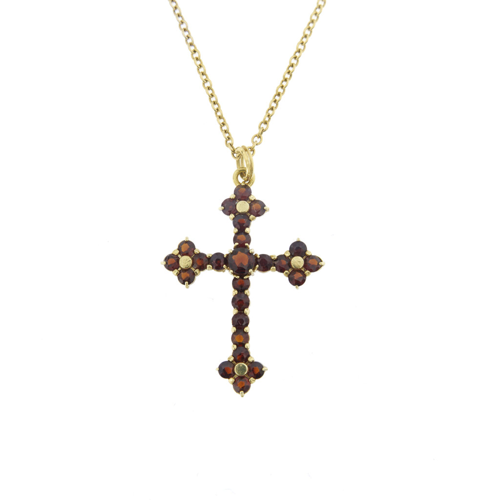 Necklace with cross pendant