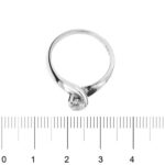 anello solitario oro bianco con diamante foto paragone righello per misura in cm