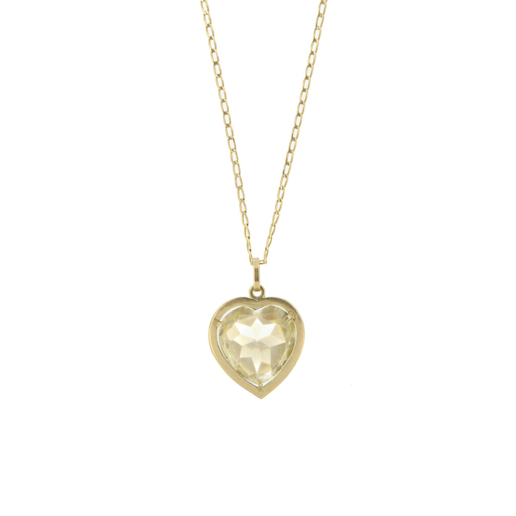 Necklace with heart shaped pendant