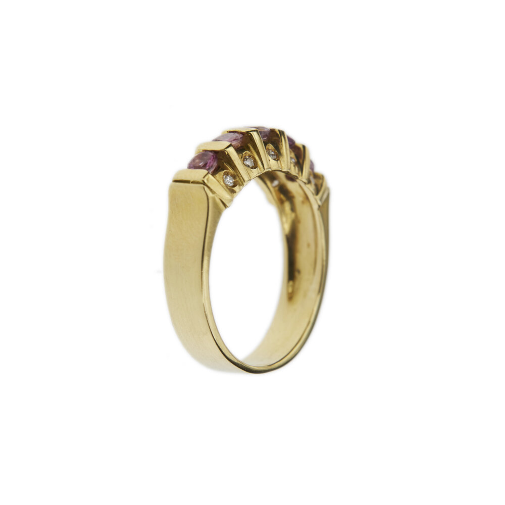anello oro giallo zaffiri rosa e diamanti