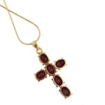 retro di collana oro giallo con ciondolo croce con granati