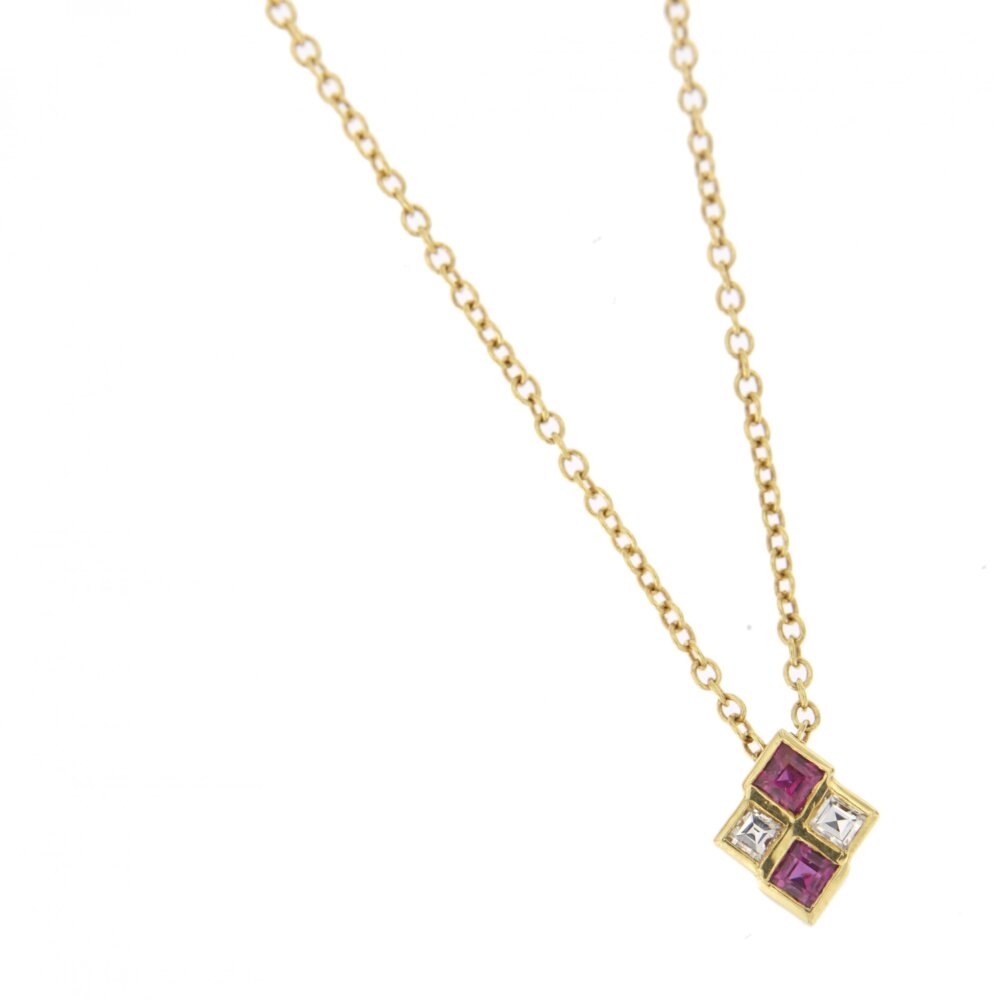 collana oro giallo con pendente con rubini e diamanti 2