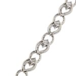 retro e interno di bracciale in oro bianco con diamanti
