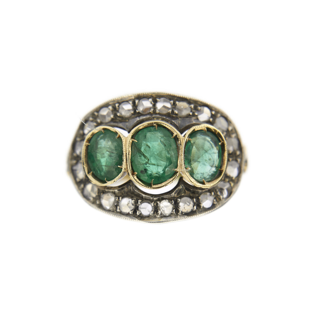 anello con smeraldi e diamanti oro giallo 7