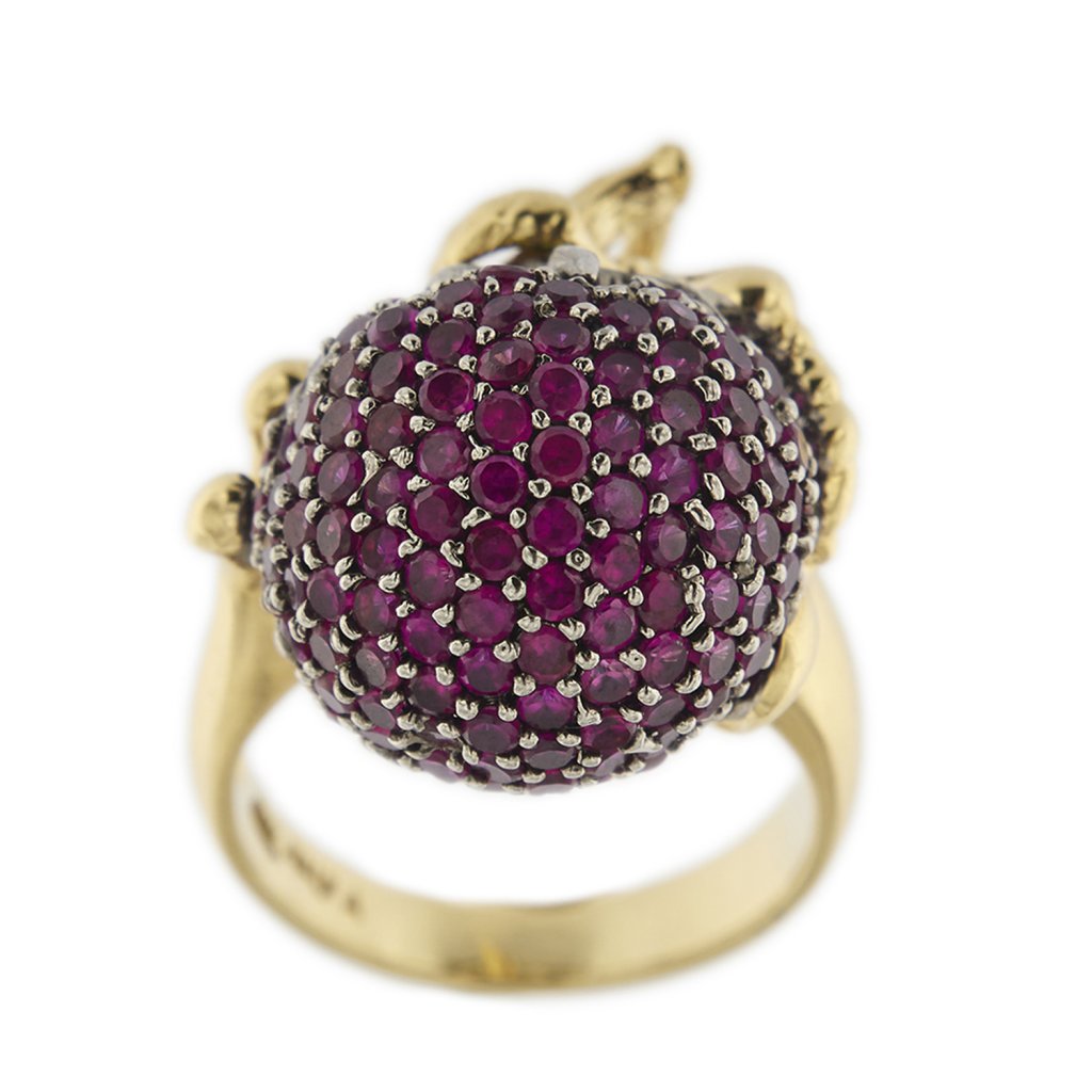Strawberry ring with rubies