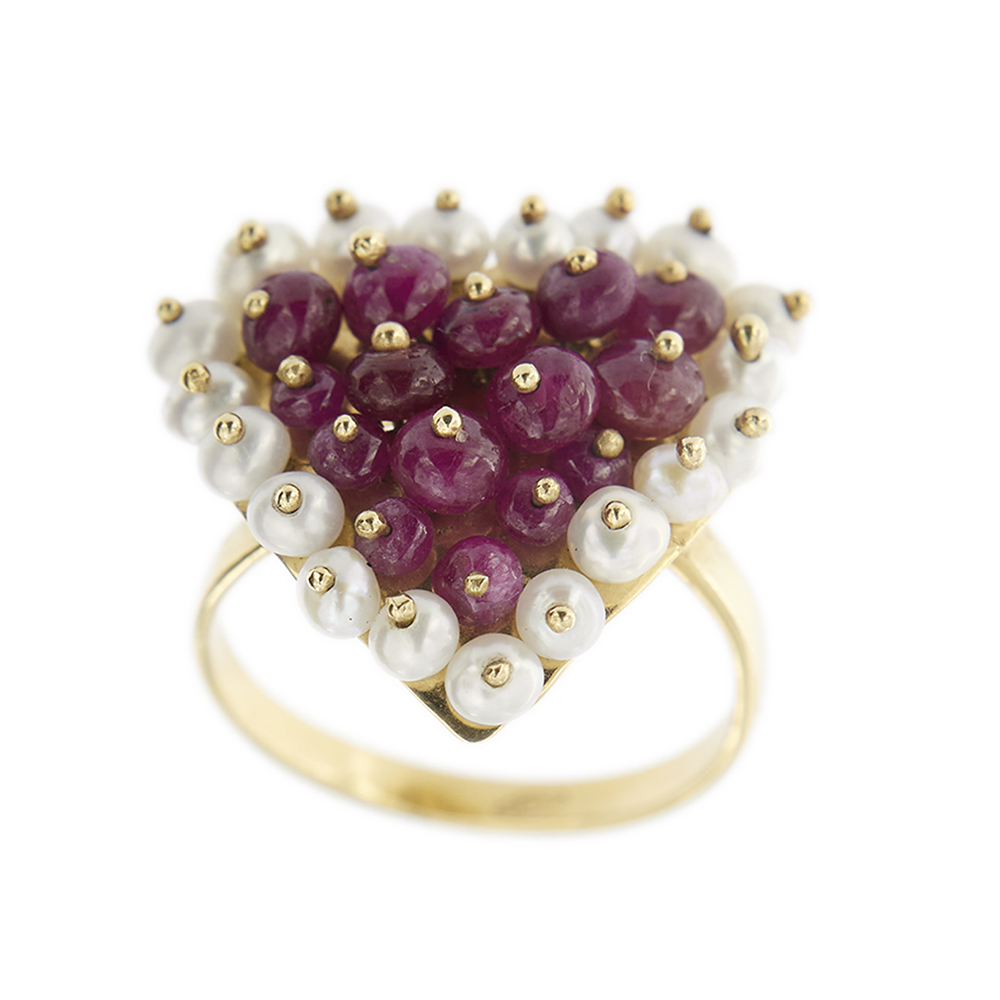 Rubies and pearls ring