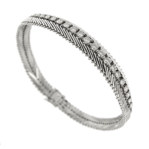 Bracciale in in oro bianco 18 kt maglia di pesce con 20 diamanti taglio brillante a scalare: 4 da 0.04 ct cad., 4 da 0.05 ct cad., 4 da 0.06 t cad., 4 da 0.07 ct cad. 2 da 0.08 ct cad. e 2 da 0.09 ct cad. totale 1.22 ct - colore GH purezza VS. Chiusura con doppia sicura.