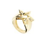 anello a stella in oro giallo