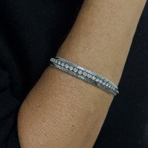 27587-bracciale-oro-bianco-diamanti-indossato_sito