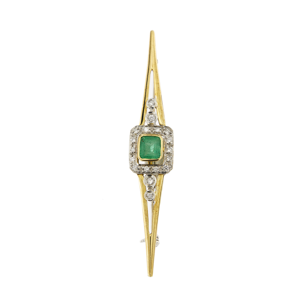 Emerald and diamonds brooch