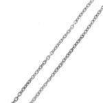 Dettaglio maglia di collana oro bianco con ciondolo stella con diamanti