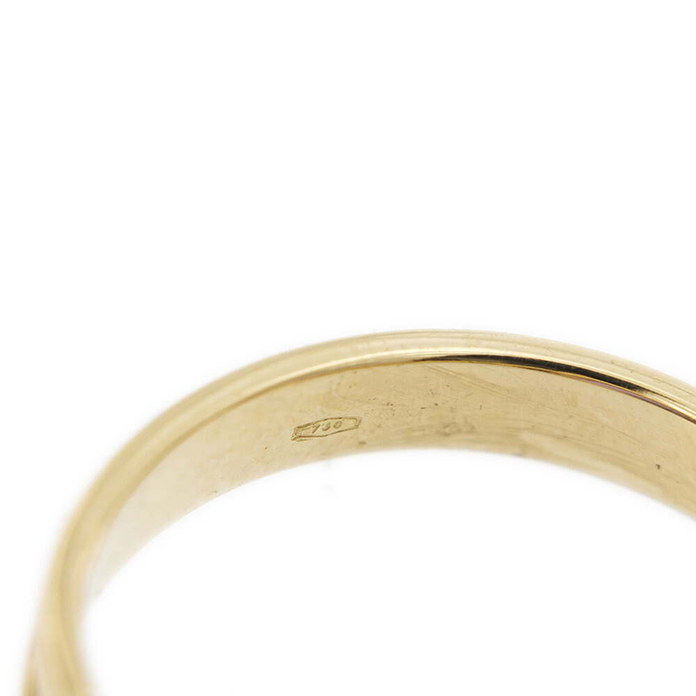 anello con zaffiro oro giallo