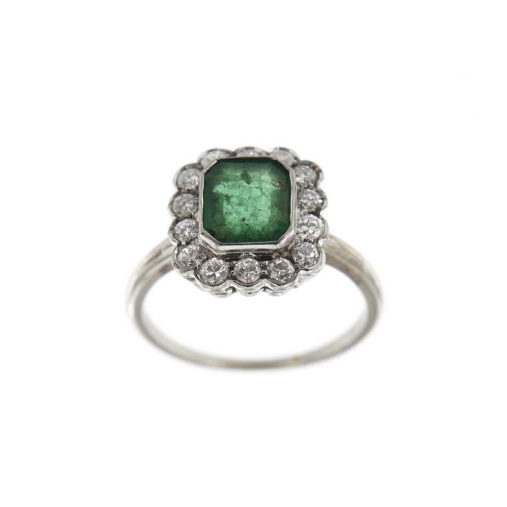 anello-oro-diamanti-smeraldo 2