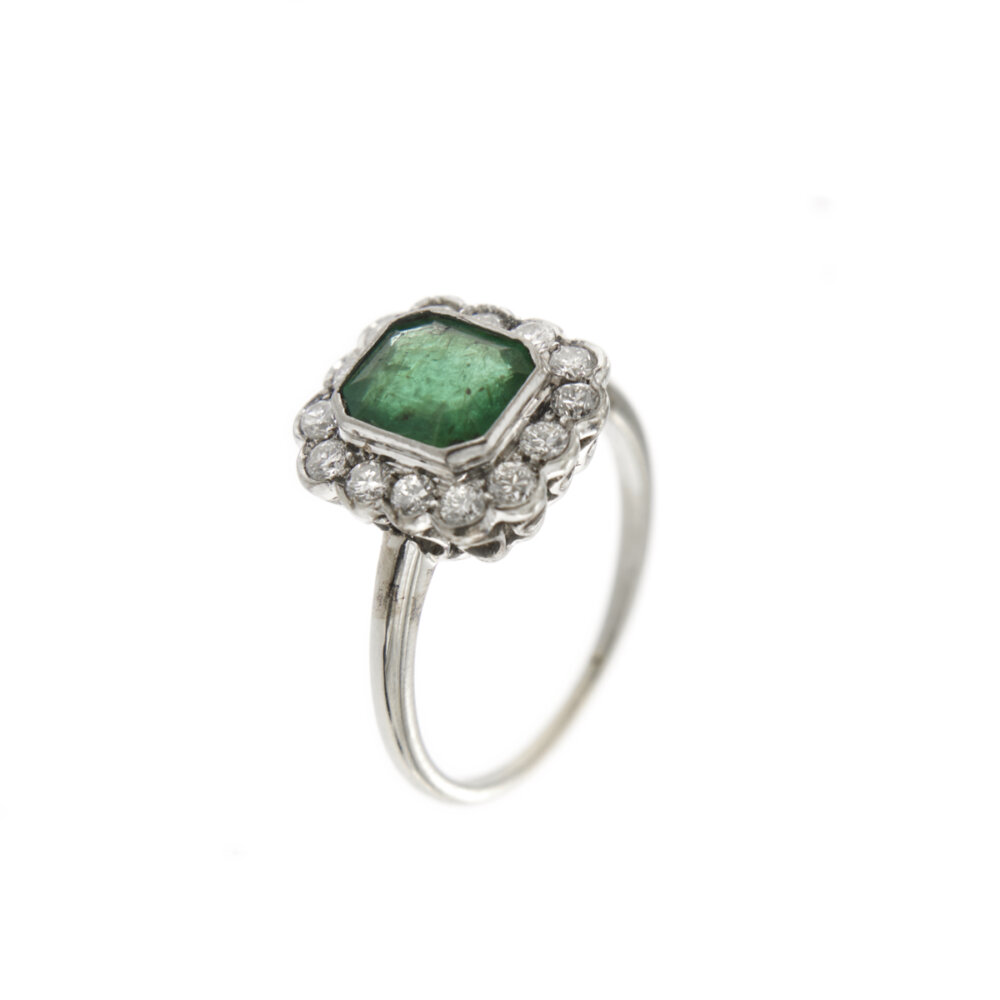 anello-oro-diamanti-smeraldo 6