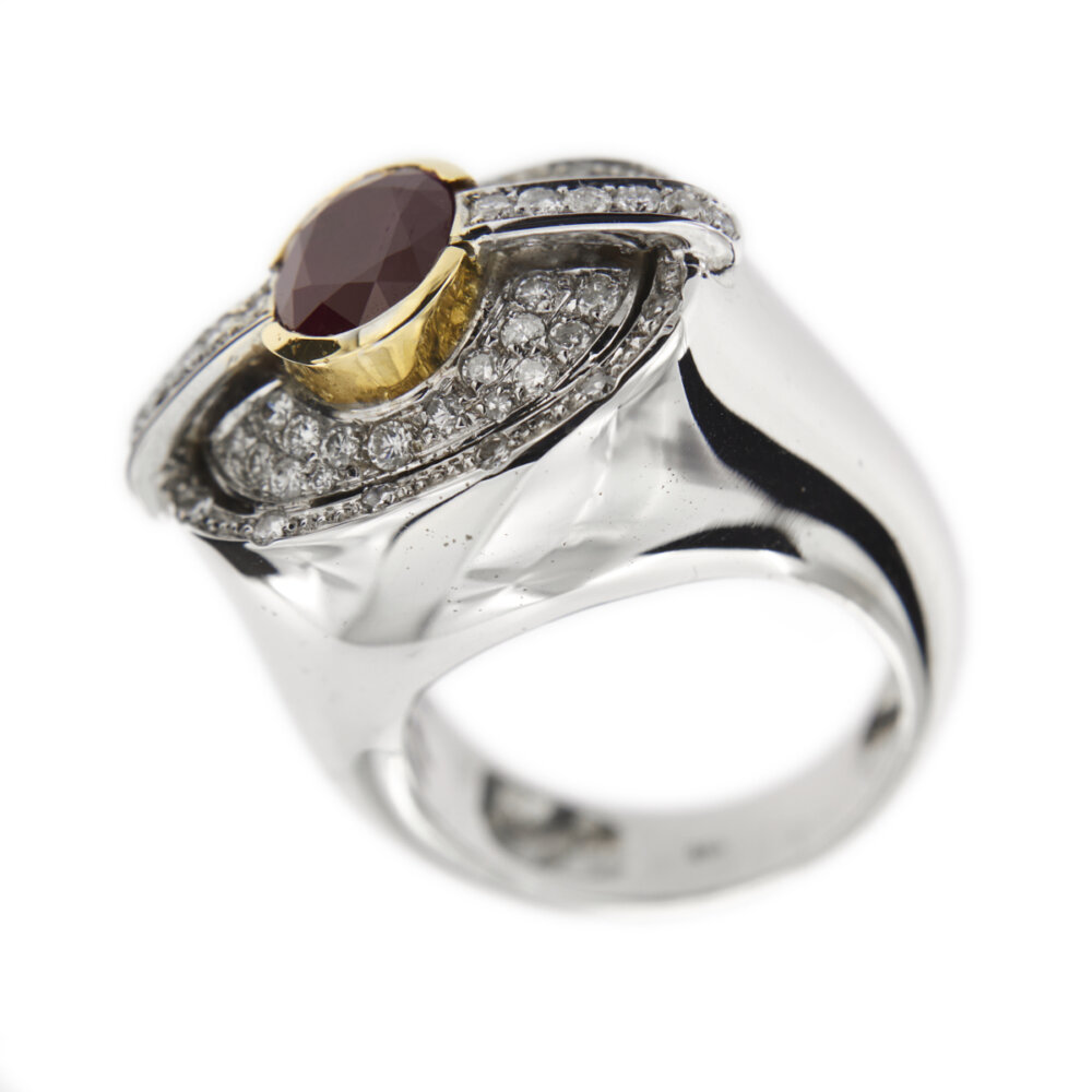 30564-anello-oro-rubino-diamanti 4