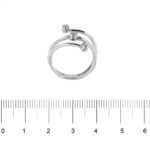anello oro bianco con diamanti foto paragone righello per misura in cm