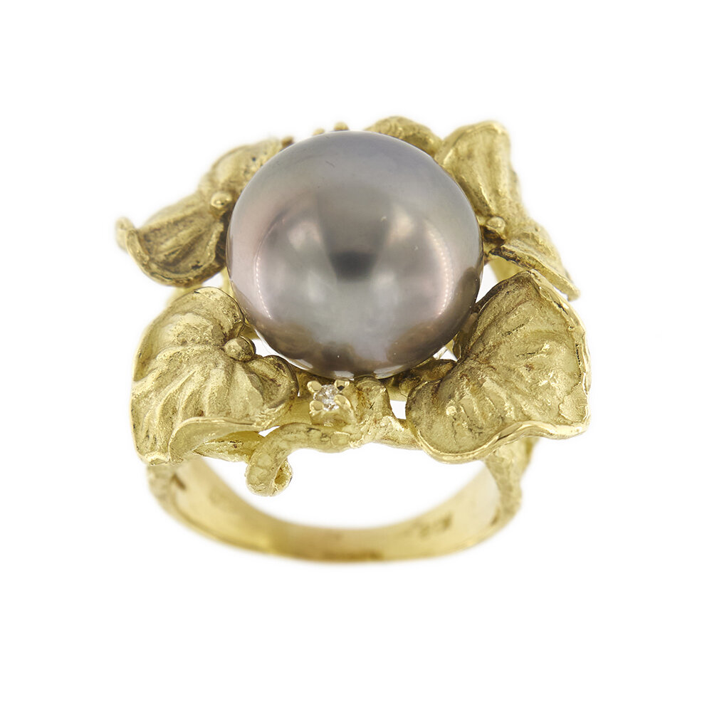 34228-anello-oro-fiore-perle tahiti-diamanti 1
