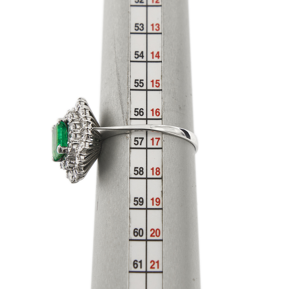 33237-anello-oro-diamanti-smeraldo 10