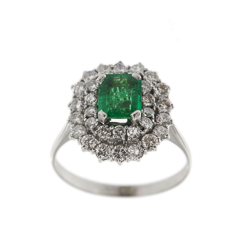 33237-anello-oro-diamanti-smeraldo 2