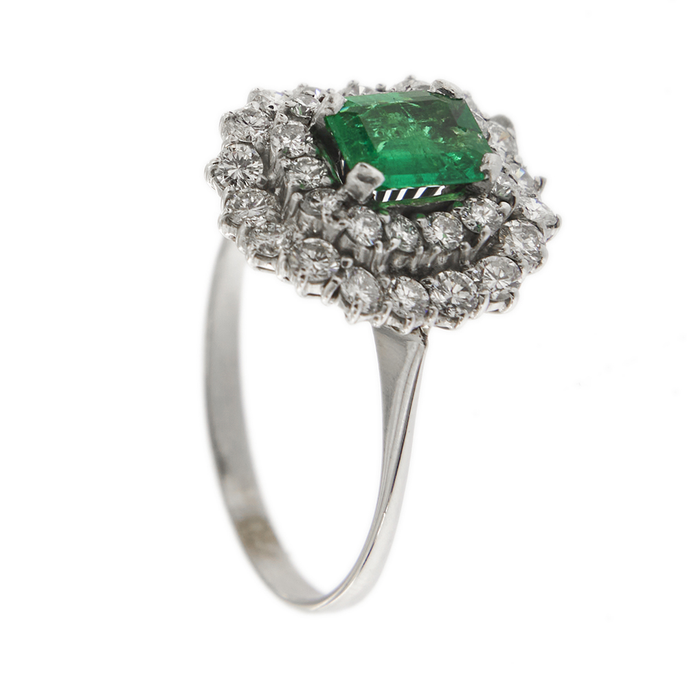 33237-anello-oro-diamanti-smeraldo 5