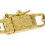 zoom dettaglio incisione brand: Sforza su collana oro giallo