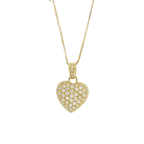 Collana maglia veneta in oro giallo 18 kt con ciondolo a cuore e pavé di 58 diamanti taglio brillante: 16 da 0.05 ct cad, 14 da 0.03 ct cad e 28 da 0.01 ct cad, totale 1.50 ct - colore FG e purezza VS.