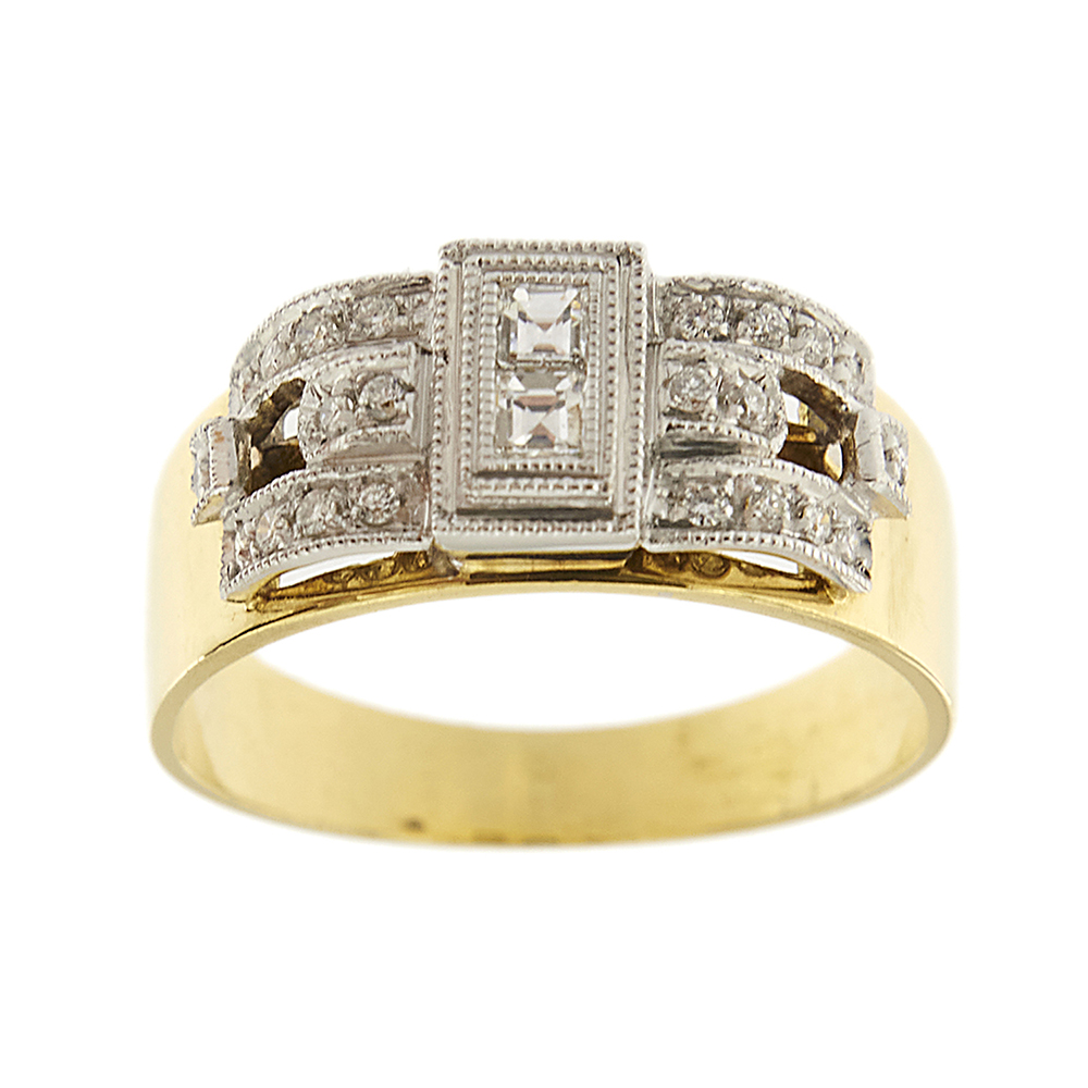 Two golds ring with diamonds