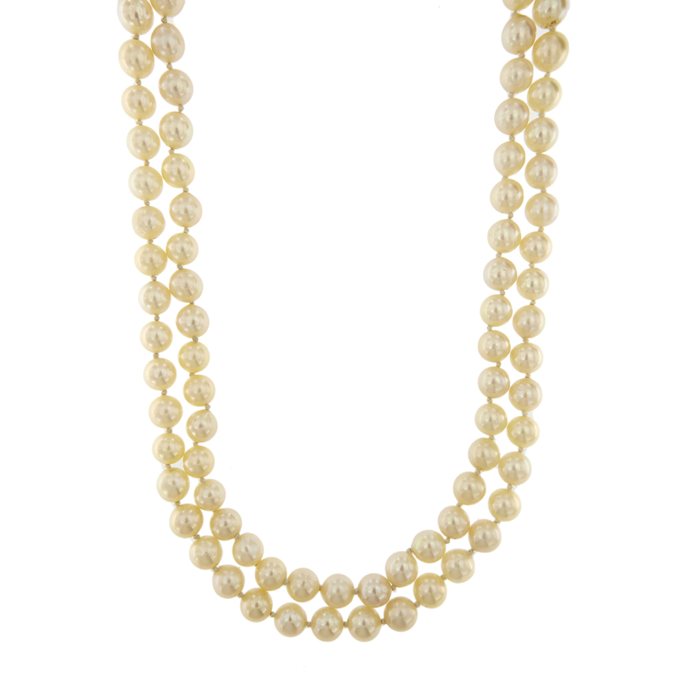 Two strands pearl necklace