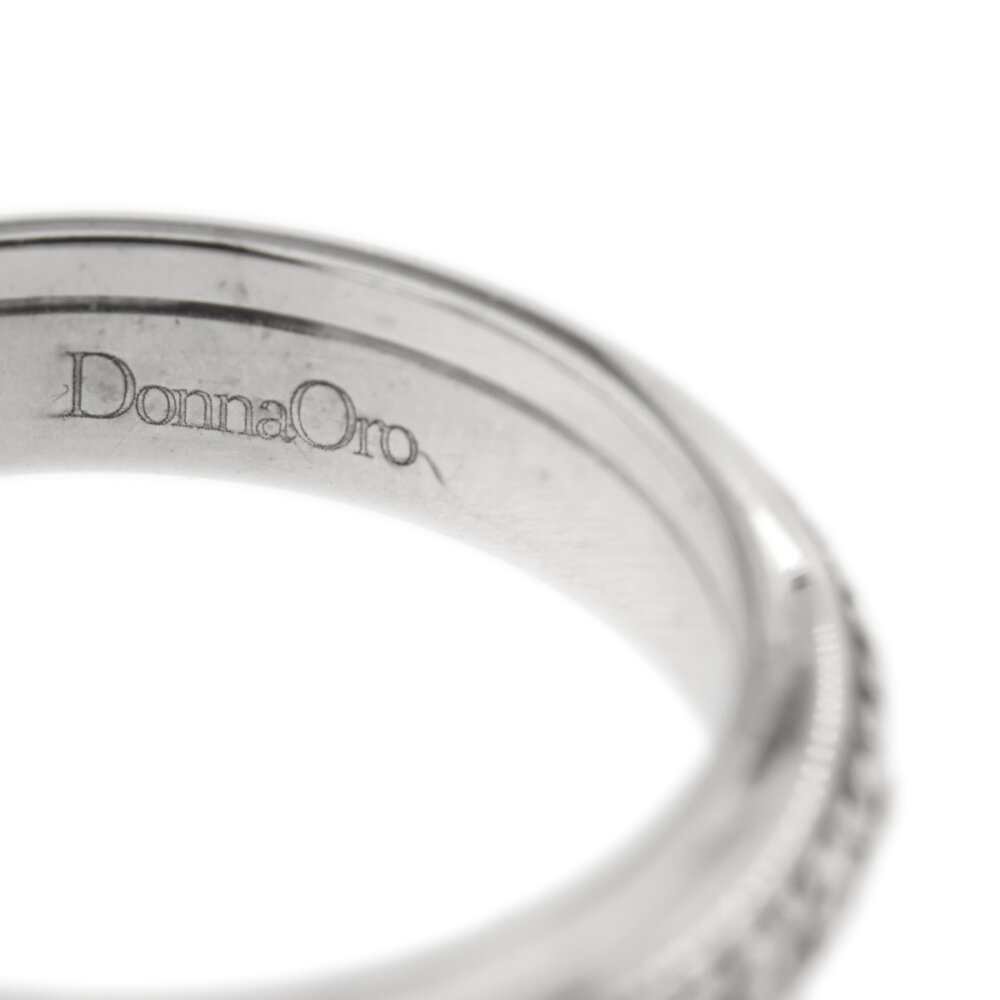 Anello oro bianco con diamanti eternelle dettaglio zoom marca Donna Oro