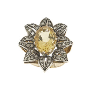 anello in oro a fiore vintage con quarzo citrino e diamanti