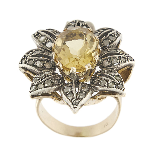 Flower ring with citrine quartz and diamonds