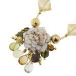 Collana con fiore smaltato zoom fiore Gabriella Rivalta