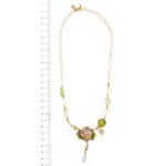 collana oro giallo con fiore smaltato a fuoco con pietre preziose brand Gabriella Rivalta foto paragone righello per misura gioiello lunghezza in cm