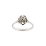 anello oro bianco con diamanti frontale