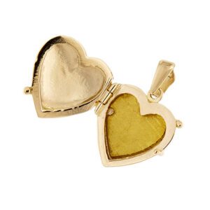 apertura ciondolo cuore portafoto in oro giallo