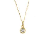 Collana maglia forzatina in oro giallo 18kt e punto luce a cipollina con diamante taglio brillante da 0.30 ct - colore FG e purezza SI.