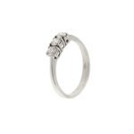 lato di anello trilogy oro bianco con diamanti 2