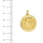ciondolo oro giallo con moneta foto paragone righello per misura gioiello in cm