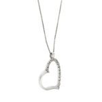 profilo lato di ciondolo cuore oro bianco con diamanti 2