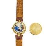 dettaglio cassa apertura e visione meccanismo interno orologio Pierre Bonnet