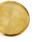 dettaglio cassa di chiusura in oro giallo di orologio Pierre Bonnet