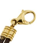 dettaglio chiusura e punzone 750 oro su bracciale oro giallo Bulgari