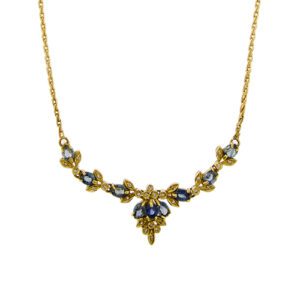 Collana maglia spiga in oro giallo 18kt con 9 zaffiri ovali da 0,50 ct cad. totale 4,50 ct e 27 diamanti taglio huit huit da 0,01 ct cad. totale 0,27 ct - colore GH e purezza VS.