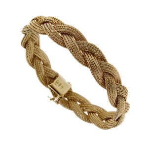 Bracciale in oro rosa 18kt con maglia morbida intrecciata con chiusura a scomparsa e sicura.