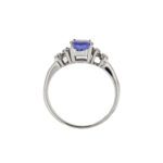 prospettiva anello oro bianco con diamanti e tanzanite