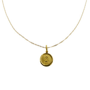 Collana maglia singapore in oro giallo 18kt con ciondolo rotondo con la scritta: "+ di ieri - di domani". Brand: Unoaerre.
