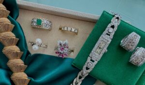 Foto articolo di blog: gioielli preloved vintage. Acquistare e vendere oro, fiducia cliente e a chi rivolgersi per essere sicuri