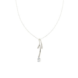 Collana in oro bianco 18kt maglia palline con ciondolo con un topazio ovale da 0,75 ct e 15 diamanti taglio brillante da 0.01 ct cad, totale 0.15 ct, colore FG - purezza VS.